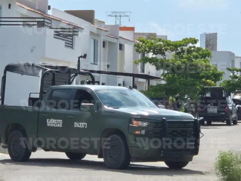 $!Detienen a tres en Portomolino, en Mazatlán, tras reporte de detonaciones