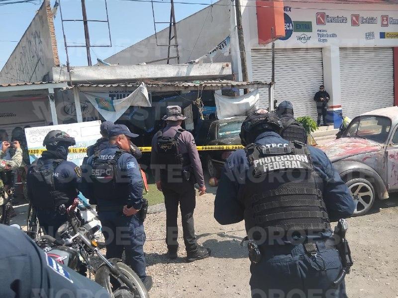 $!Hieren de bala a un hombre en una central de autobuses sobre el Libramiento Colosio, en Mazatlán