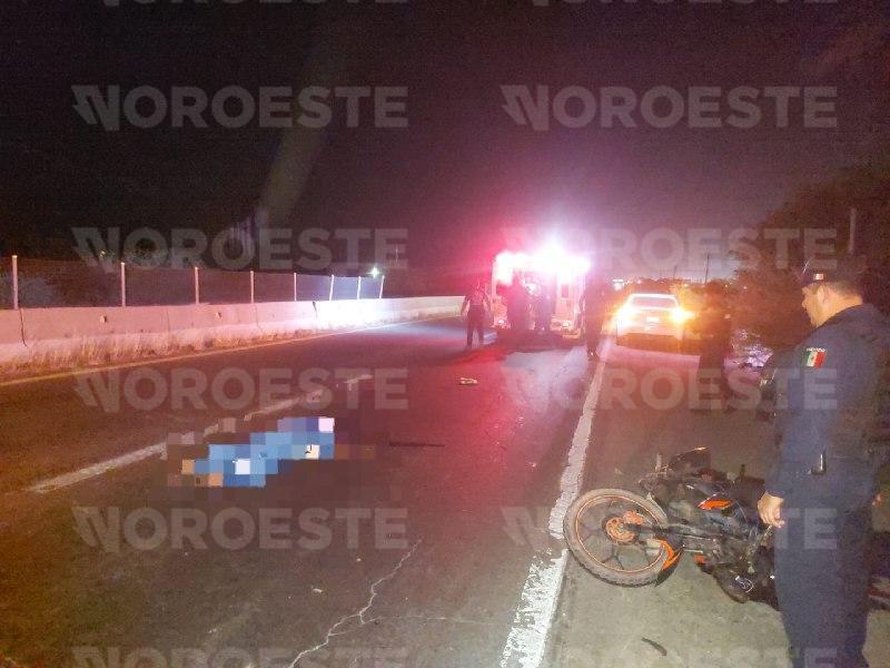 $!Muere motociclista arrollado en carretera Internacional en Mazatlán tras choque