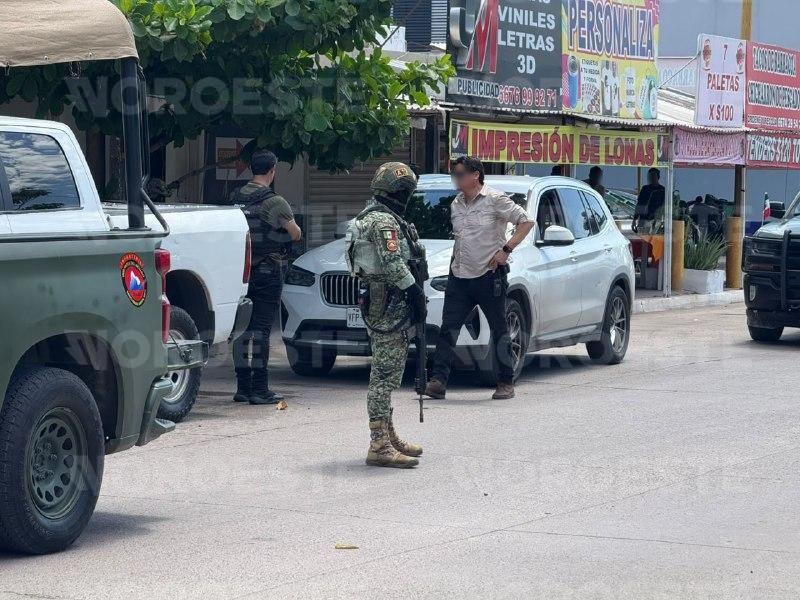 $!Roban una BMW en Las Quintas, desata persecución y balacera en Culiacán