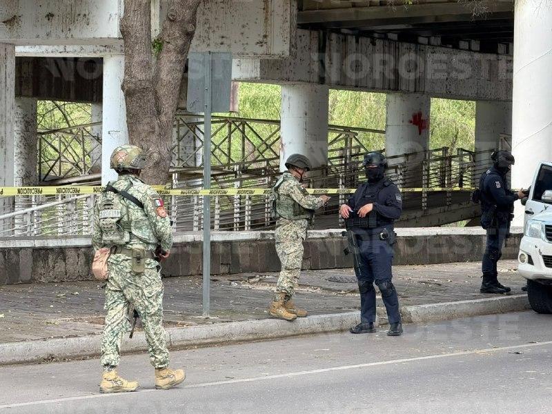 $!Hallan cuerpo embolsado bajo puente Aquiles Serdán en el Malecón Viejo de Culiacán