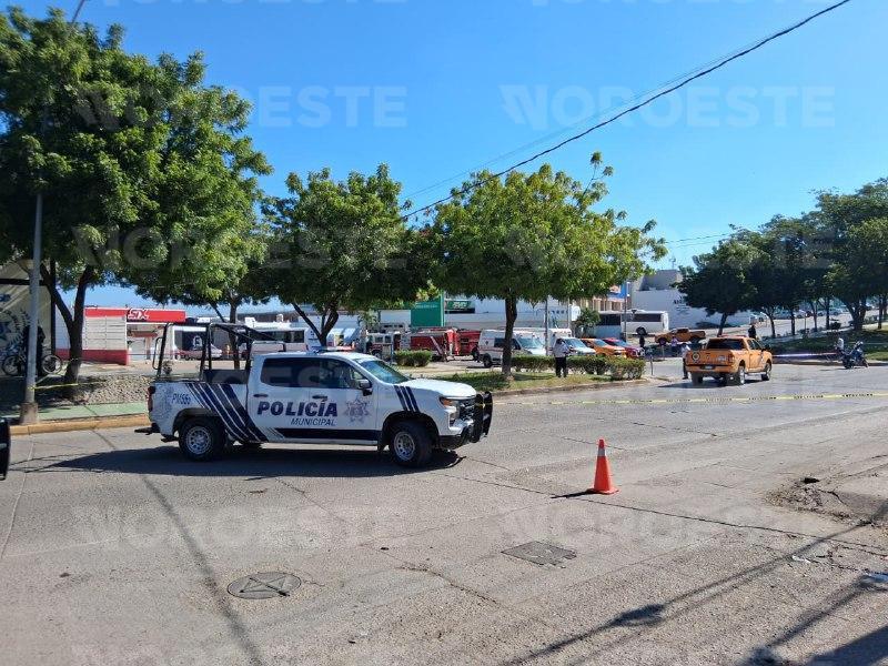 $!Fuga de gas en pensión-taller moviliza a cuerpos de emergencia en Mazatlán
