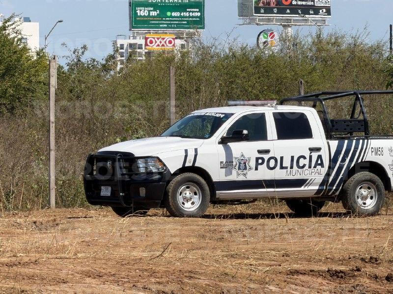 $!Localizan cuerpo en avanzado estado de descomposición en canal de la Marina Mazatlán