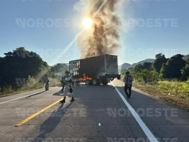 $!La guerra alcanza a Escuinapa: balaceras irrumpen la mañana y roban la paz en la ciudad