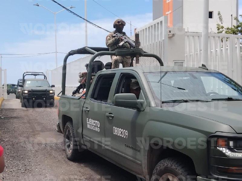 $!Llegan 300 militares más a Mazatlán ante repunte de violencia y más de 70 asesinatos