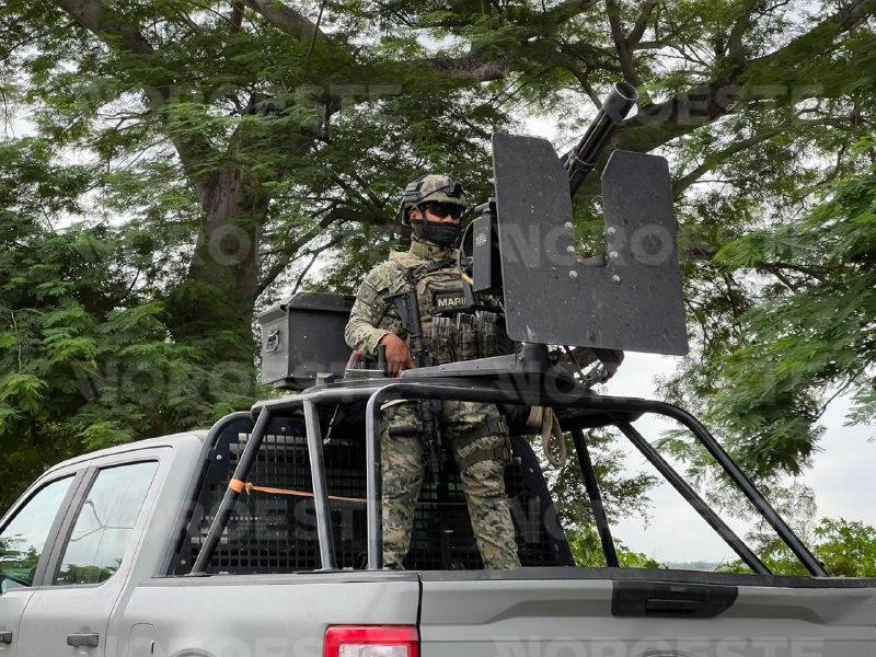 $!Operativo de Marina en Navolato deja 13 detenidos y vehículos asegurados