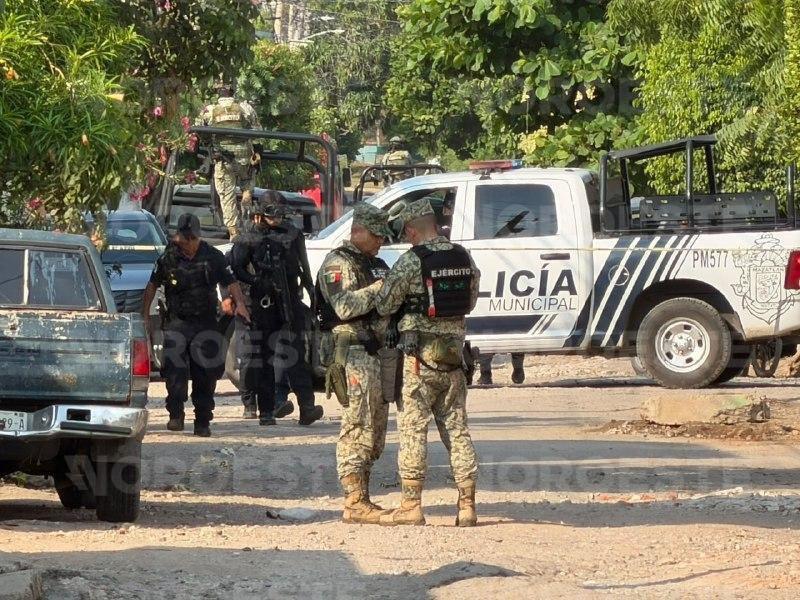 $!Ataque armado en Mazatlán deja un muerto y un herido en la Colonia Flores Magón