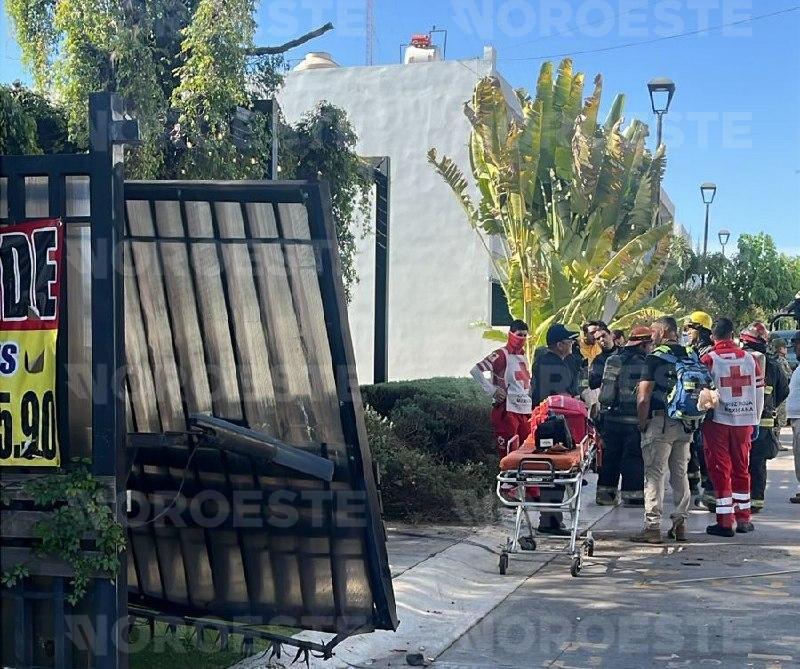 $!Culiacán: intentan quemar casa con familia adentro tras irrupción armada