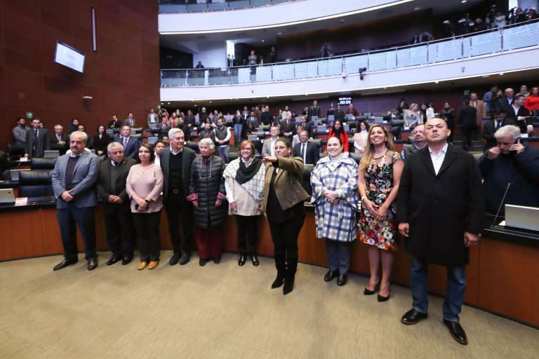 Lenia Batres Guadarrama rinde protesta en el Senado como Ministra de la SCJN