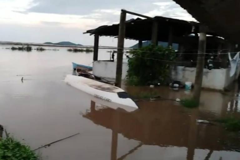 ‘Nora’ provoca desbordamientos en estero de Chametla y se lleva el camarón