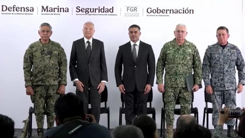 $!Capos enviados a EU seguían delinquiendo en la cárcel: Harfuch; no habrá obstáculos legales: FGR