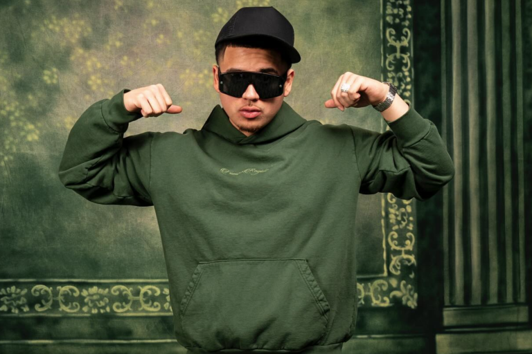 Reportan posible arresto del vocalista de Fuerza Regida en Calexico