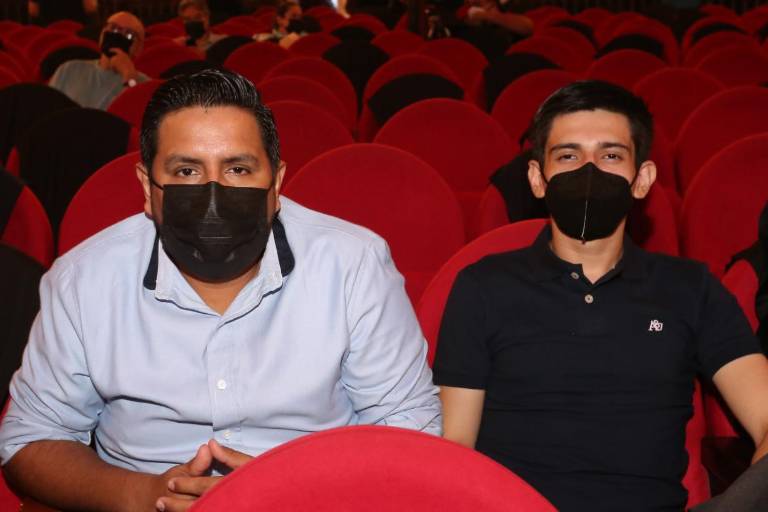 Disfrutan el sonido de las trompetas de Otto Sauter y Armando Cedillo