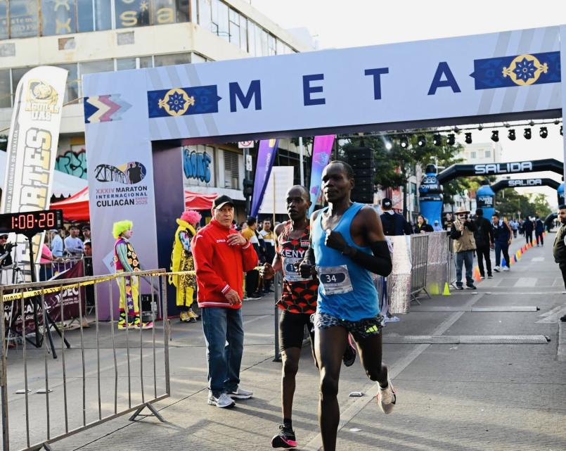 $!Keniata Robert Gaitho y capitalina Kathya García ganan el Maratón Internacional de Culiacán