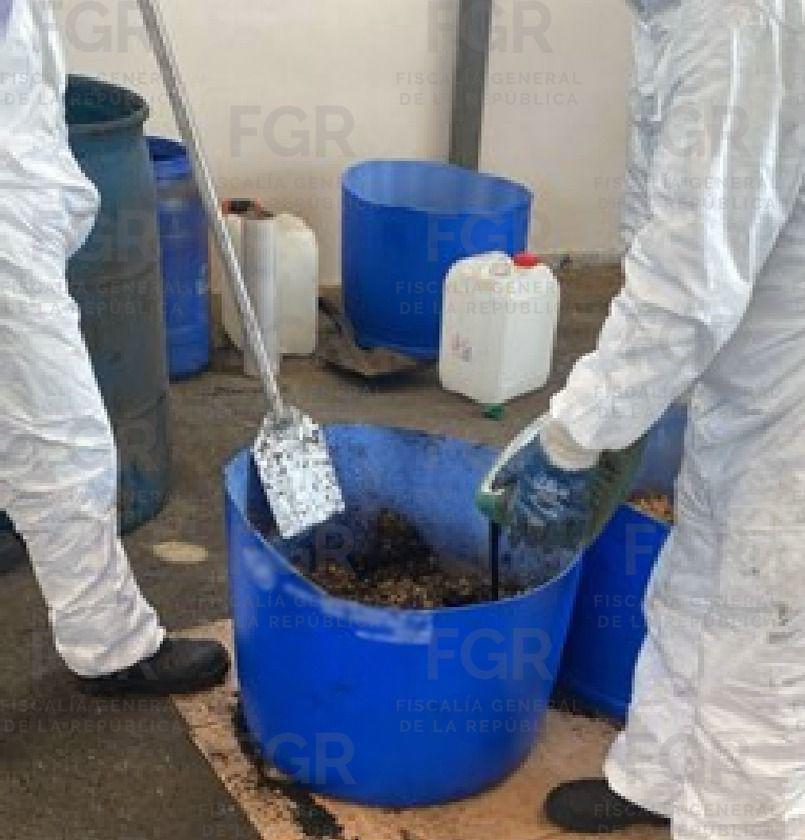 $!Incineran casi 100 toneladas de sustancias aseguradas por la FGR en Sinaloa