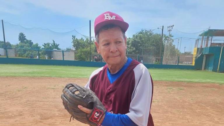 Antonio Meza lanzó toda la ruta.