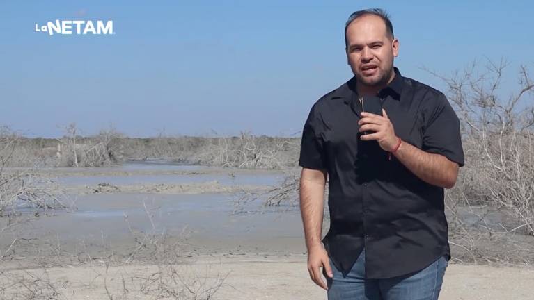 En enero de 2023, Édgar Sifuentes consignó el derrame de hidrocarburo que afectó a pescadores y habitantes de la costa de Tamaulipas.