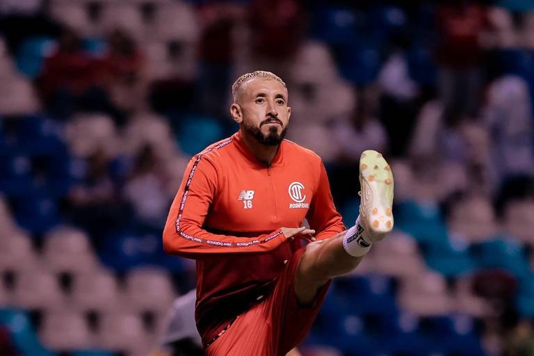 Héctor Herrera no descarta unirse a Pachuca para el Mundial de Clubes