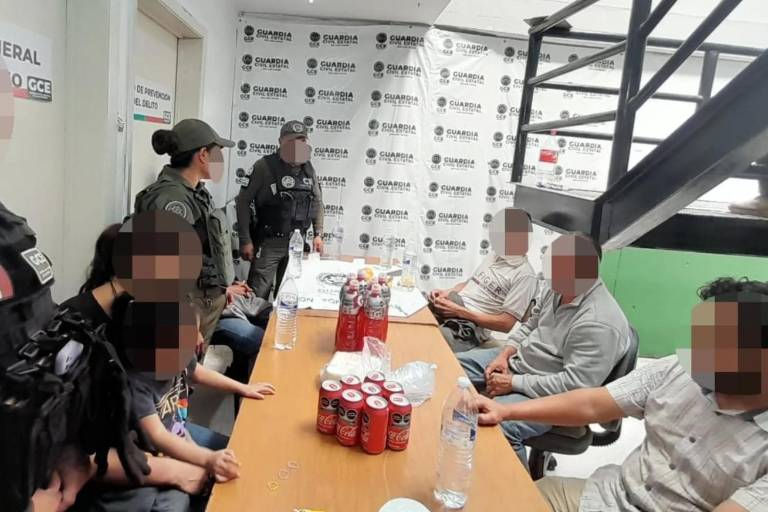 Rescatan a 49 migrantes secuestrados en Matehuala; no hay detenidos, informa Sedena