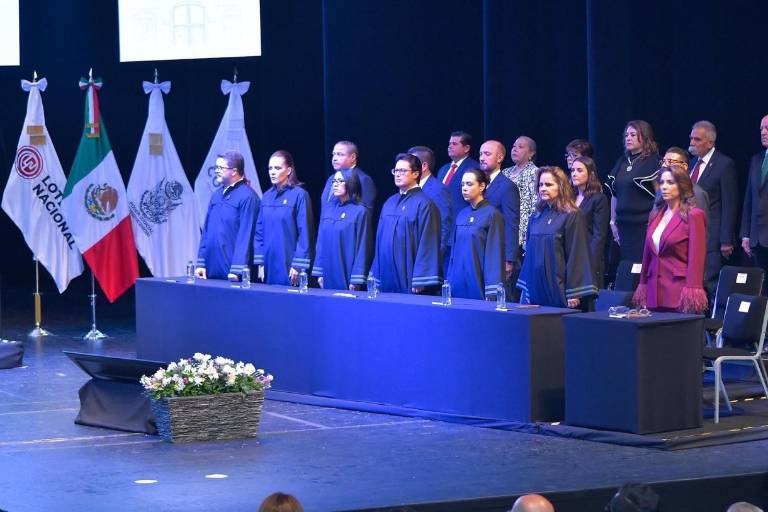Con billete de Lotería celebran relevancia histórica del Poder Judicial del Estado de Querétaro en el bicentenario de su instalación