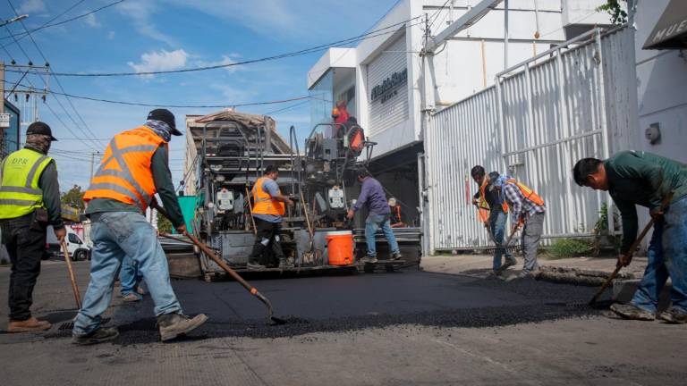 Arrancan obras de reencarpetado en avenida Nicolás Bravo, en Culiacán