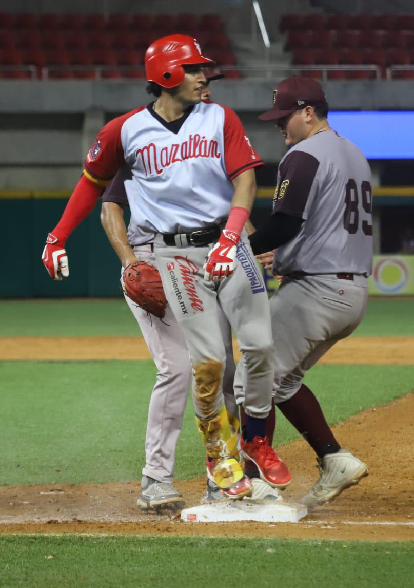 $!Venados y Tomateros dividen honores en juegos de pretemporada, en Mazatlán