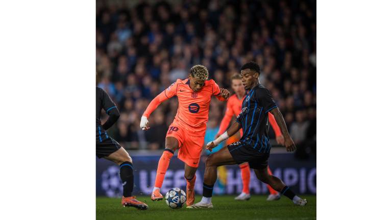 Barcelona empata a tres goles con el Club Brugge.