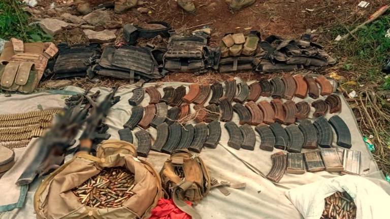 Fuerzas federales y estatales realizaron acciones en Rosario, Concordia y Escuinapa, donde decomisaron armas, cartuchos y material explosivo.