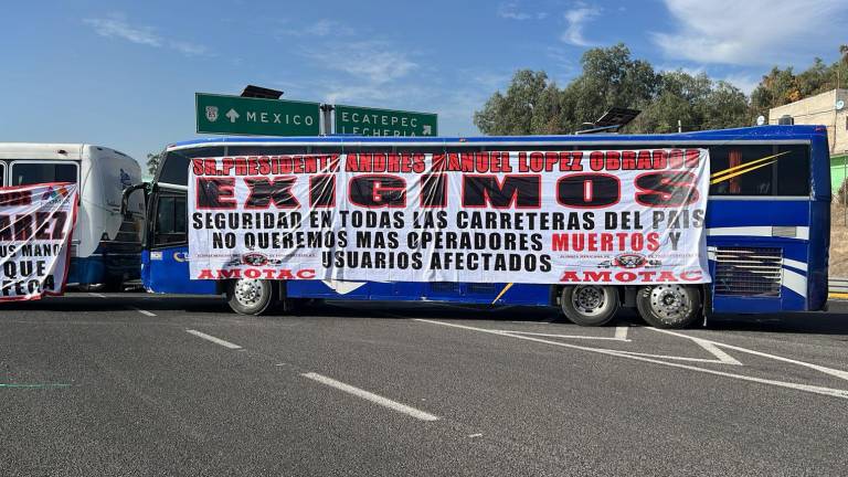 Manifestaciones de transportistas en la Autopista México-Pachuca.