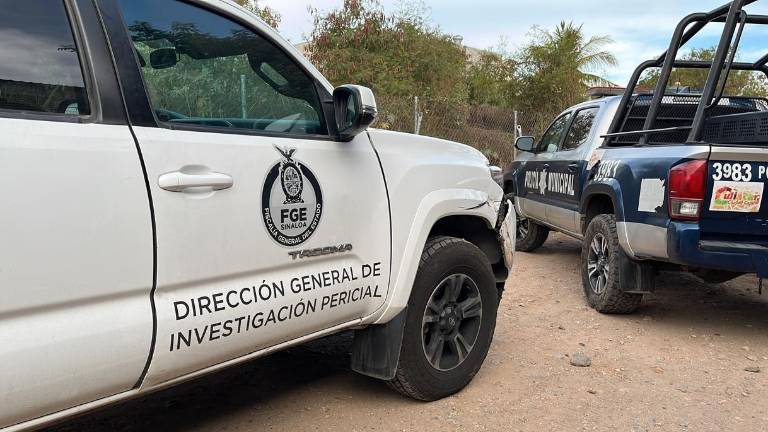 El cadáver fue localizado a las orillas de la carretera federal México 15, entre el Poblado 6 y 7, en Ahome.