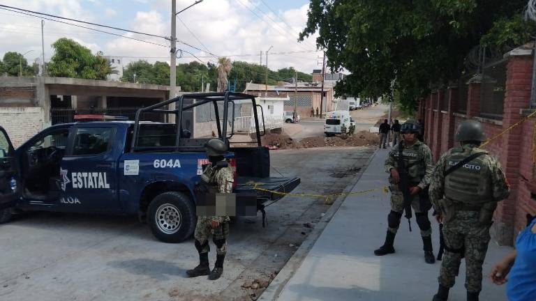Su cuerpo se encontró a un lado del DIF, por la calle Carlos L. Gracidas, sobre un montón de tierra.