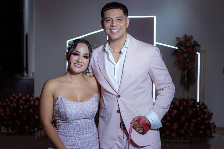 Difunden separación de Eduin Caz y su esposa, él desmiente