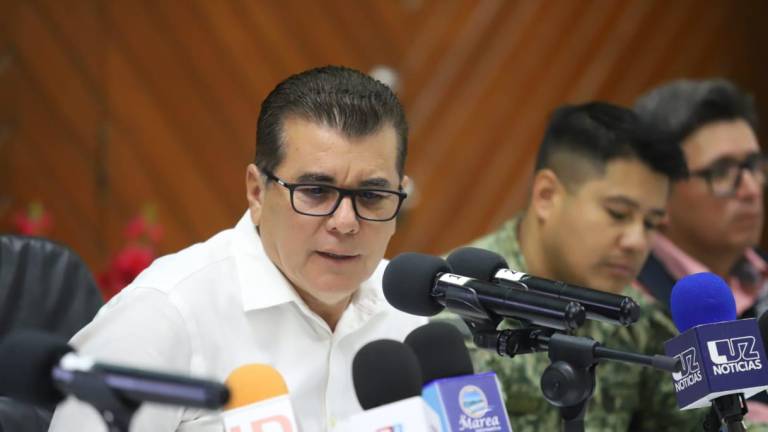 Denuncia Alcalde que a Vialidad se le salió de control cobro excesivo en transporte público en Mazatlán