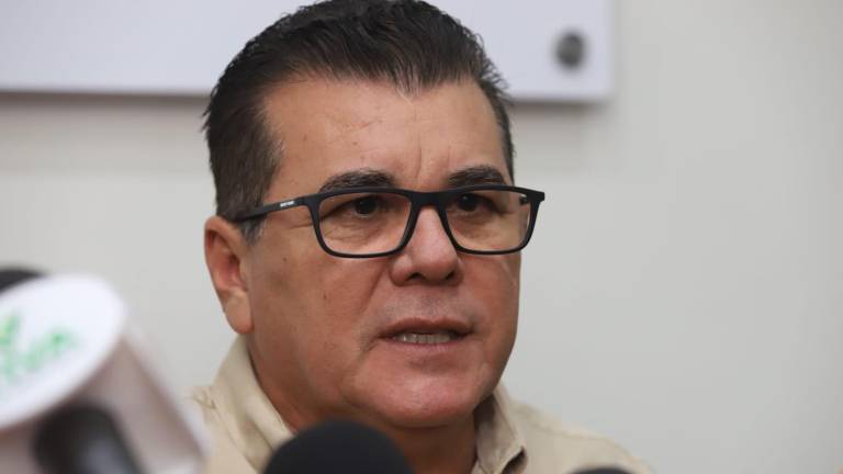 El Alcalde Édgar González Zataráin informó que se reunió con los responsables de Obras Públicas y Finanzas del Gobierno del Estado.
