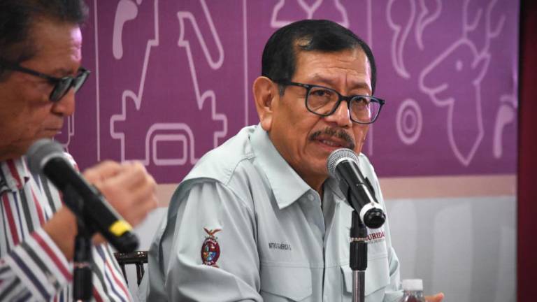 El Secretario Gerardo Mérida Sánchez informó sobre el ataque a tres policías de Mazatlán la noche del sábado, donde uno falleció y dos resultaron heridos.