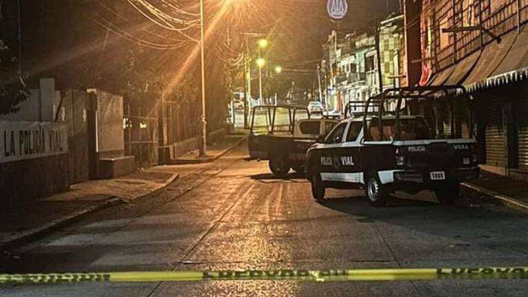 En al menos cinco puntos se registraron enfrentamientos de la Policía de Cuernavaca y civiles armados.