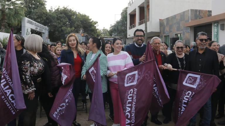 Gámez Mendívil da banderazo a inicio de pavimentación en Culiacán