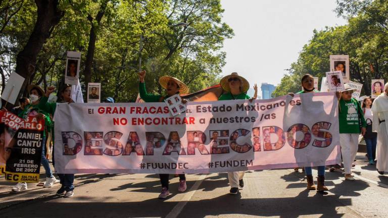 Madres de personas desaparecidas marcharon el pasado 10 de mayo del Monumento a la Madre al Ángel de la Independencia para exigir justicia por sus familiares.