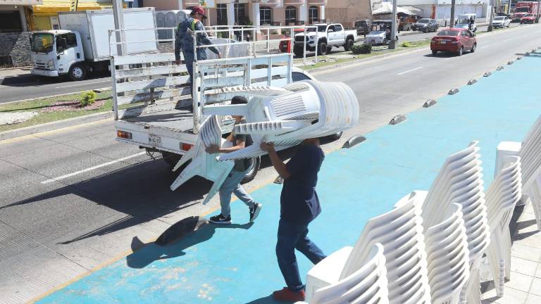 Continuará esta tarde el operativo para retirar sillas en renta.