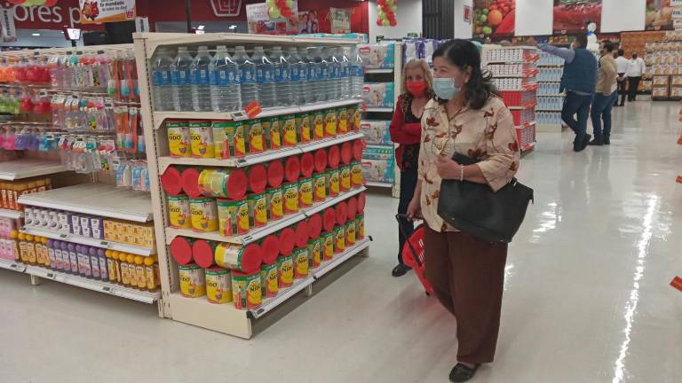 Los abarrotes comestibles en las tiendas de autoservicio también reportaron aumento en ventas.