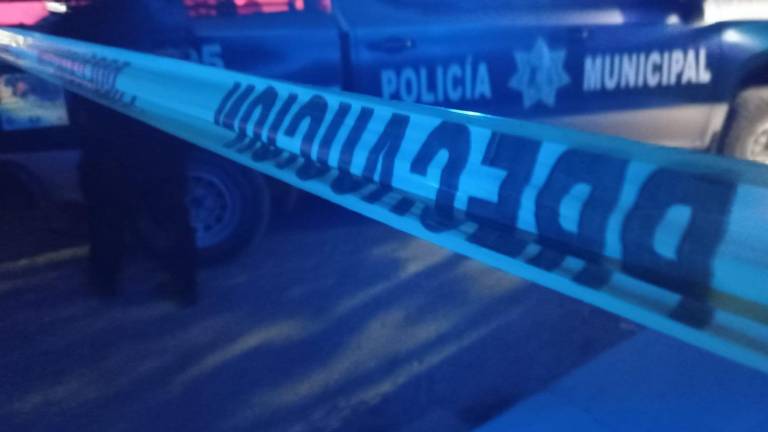 A la altura del kilómetro 136 de la Mazatlán-Culiacán estaba un hombre asesinado a balazos.