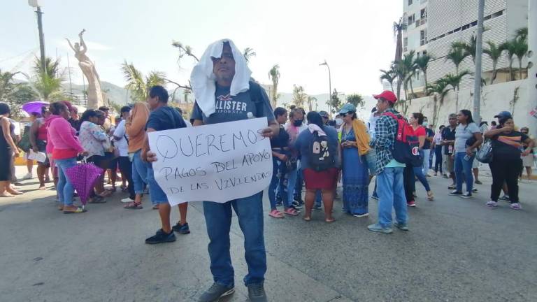 Exigen en Guerrero la entrega de apoyos, mientras que otros reclaman que no han sido censados por Otis