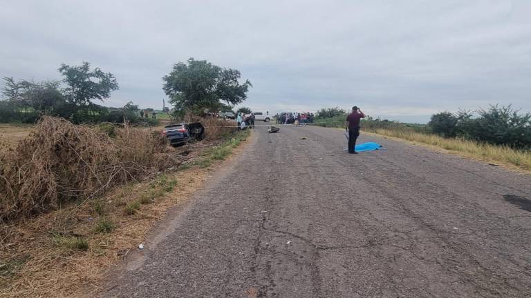 El accidente se reportó a las 14:00 horas cuando Juan conducía una motocicleta y al llegar al kilómetro 123 fue golpeado por alcance por el conductor de una camioneta Honda.