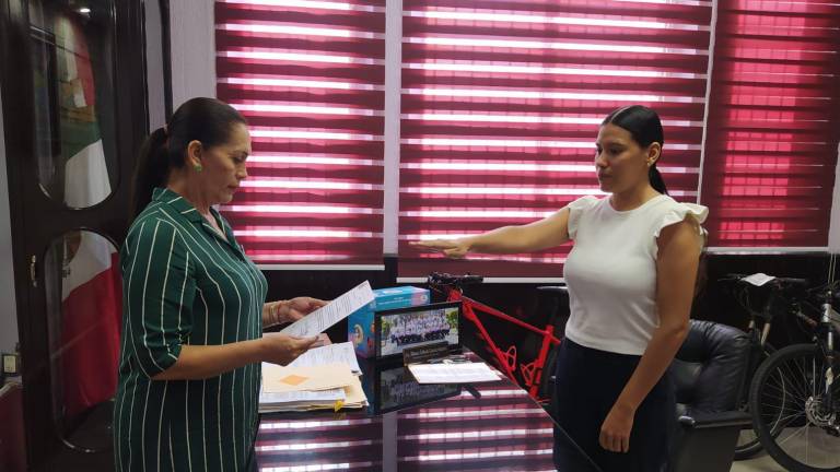 Designa Alcaldesa de Escuinapa a dos nuevos funcionarios