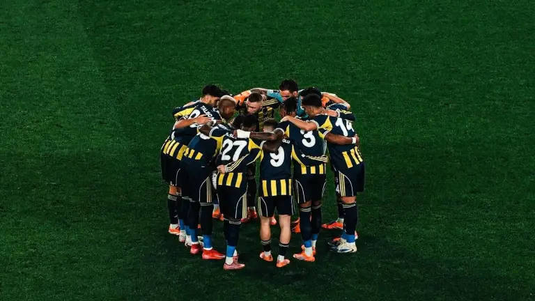 Fenerbahce y Ferencvaros igualan a un gol.