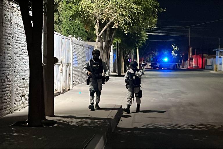 Reportan prolongadas detonaciones de arma de fuego al oriente de Culiacán; habría una mujer herida