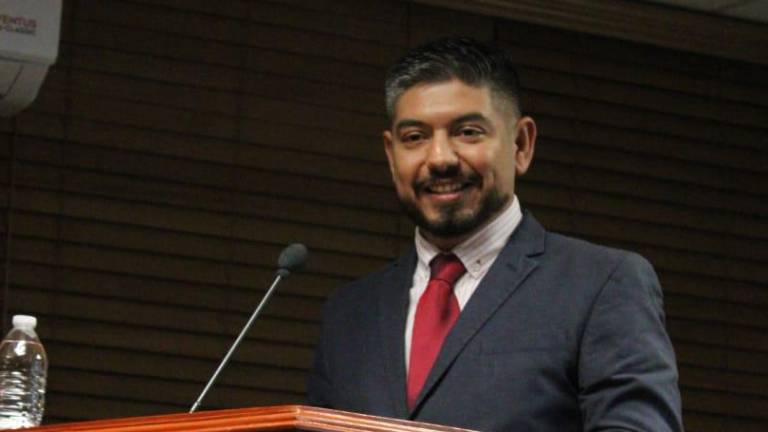 El profesor César Uriarte Castro señaló la intromisión del Partido Sinaloense en la UAS.