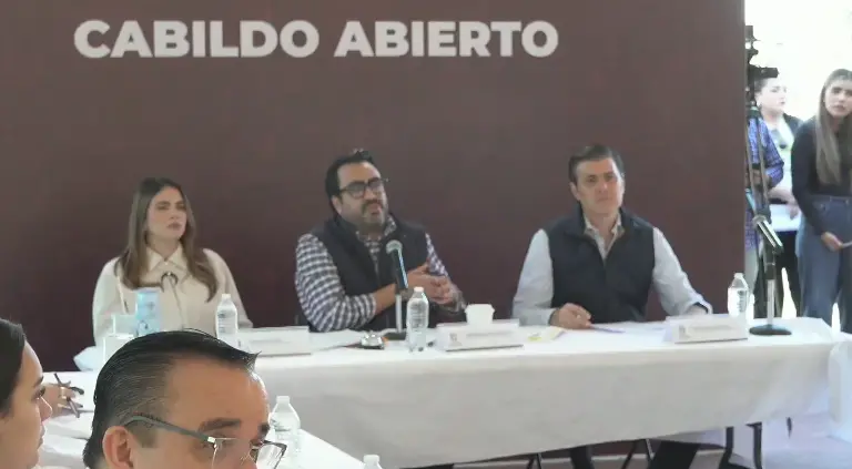 Juan de Dios Gámez Mendívil en el Cabildo Abierto celebrado en el Bulevar Agricultores.