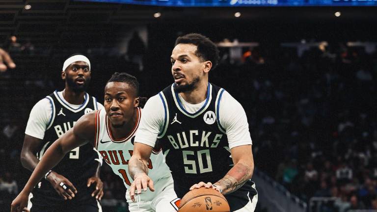 Milwaukee Bucks vence 126-110 a los Chicago Bulls.