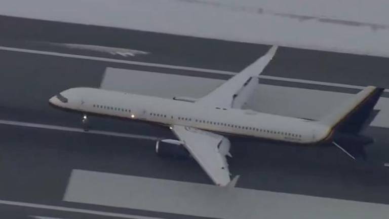 Un Boeing 757 aterrizó en una base aérea al norte de Nueva York con Nicolás Maduro y su esposa bajo custodia de agencias federales estadounidenses.